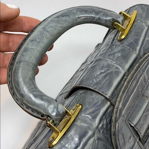 Parkland Vintage Gray Croc Embossed Leather Bag - Picture 13 of 14